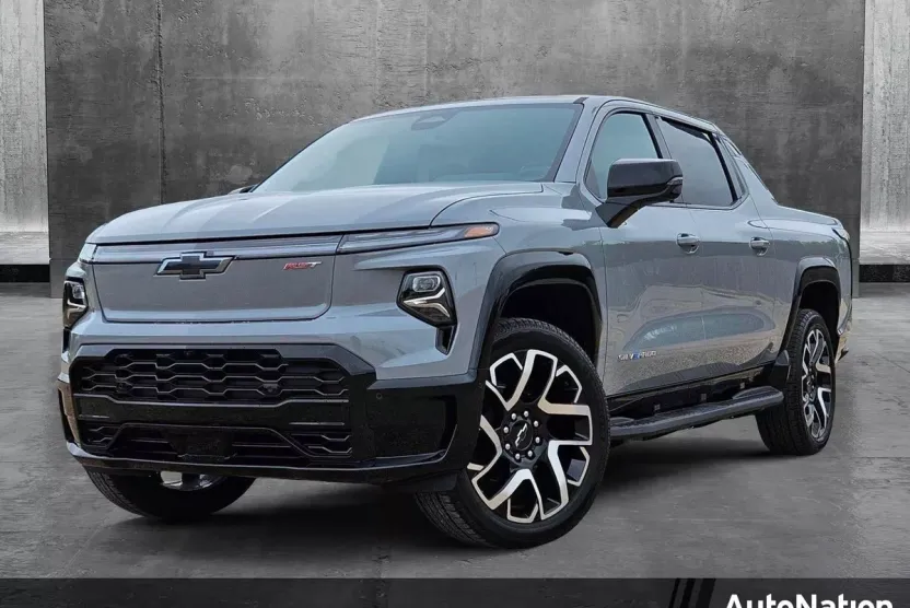 2025 Chevrolet Silverado EV RST photo 1