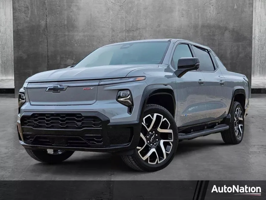 2025 Chevrolet Silverado EV RST photo 1