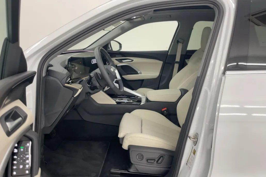 2025 Audi Q5 2.0T Prestige photo 1