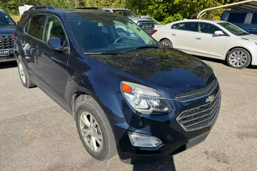 2016 Chevrolet Equinox LT photo 1