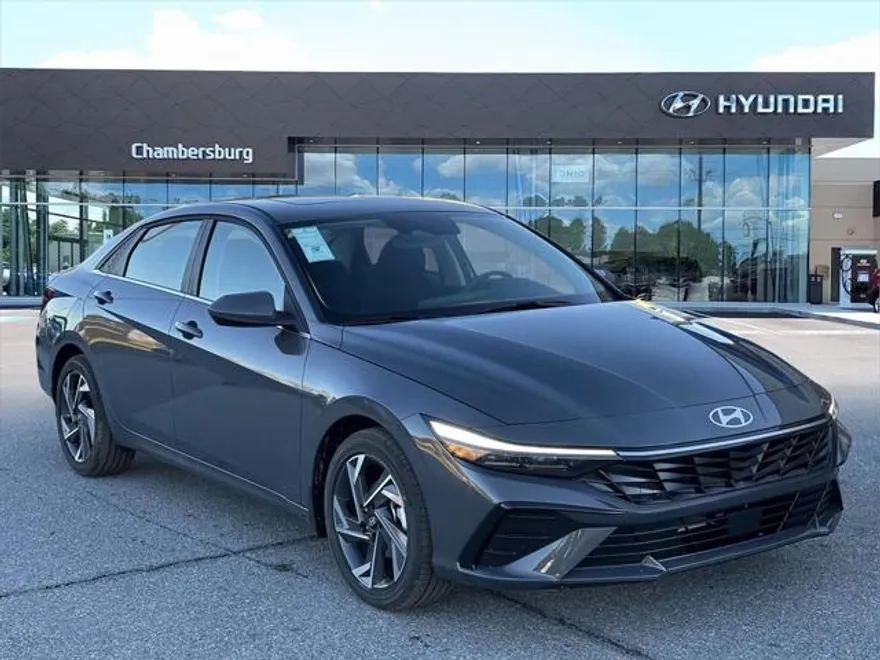 2025 Hyundai Elantra SEL Convenience photo 1