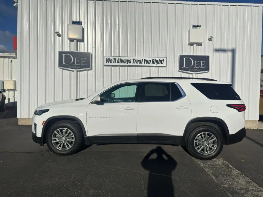 2023 Chevrolet Traverse Cloth photo 1