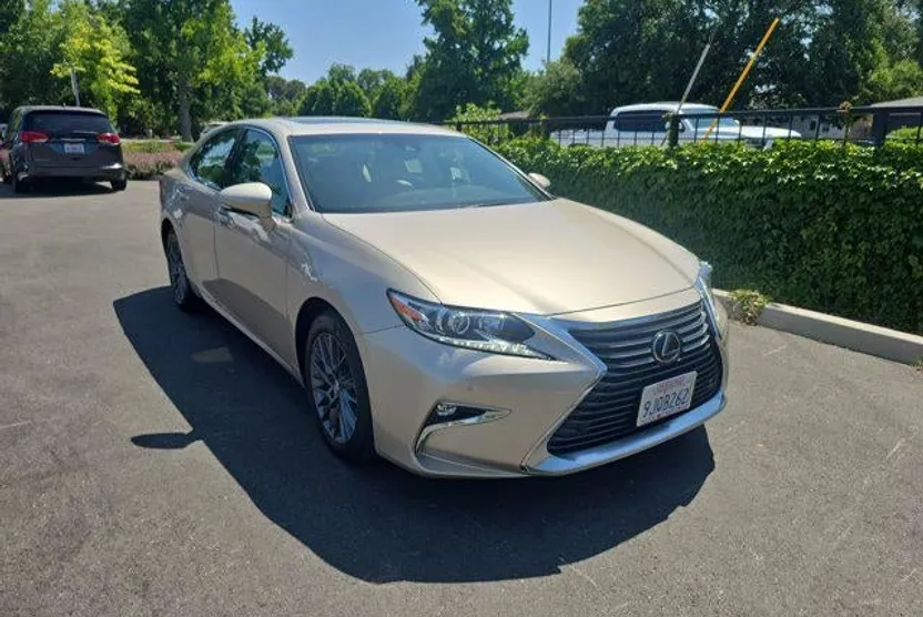 2018 Lexus ES 350 photo 1