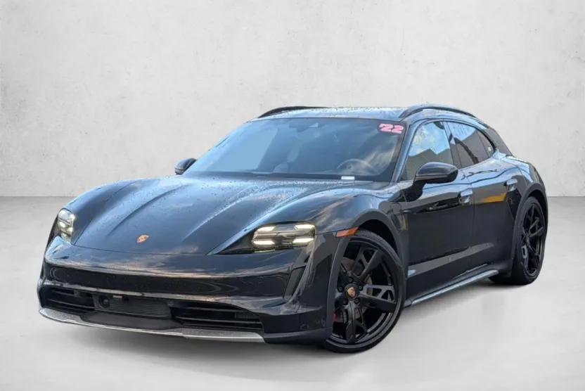 2022 Porsche Taycan 4S Cross Turismo photo 1