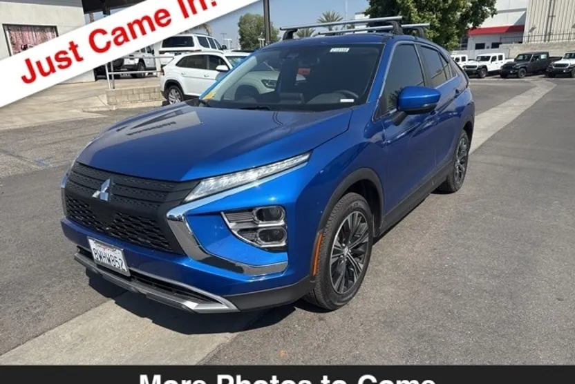 2022 Mitsubishi Eclipse Cross SE photo 1