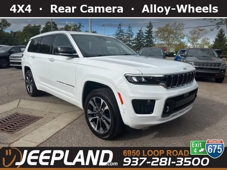 2023 Jeep Grand Cherokee Overland photo 1