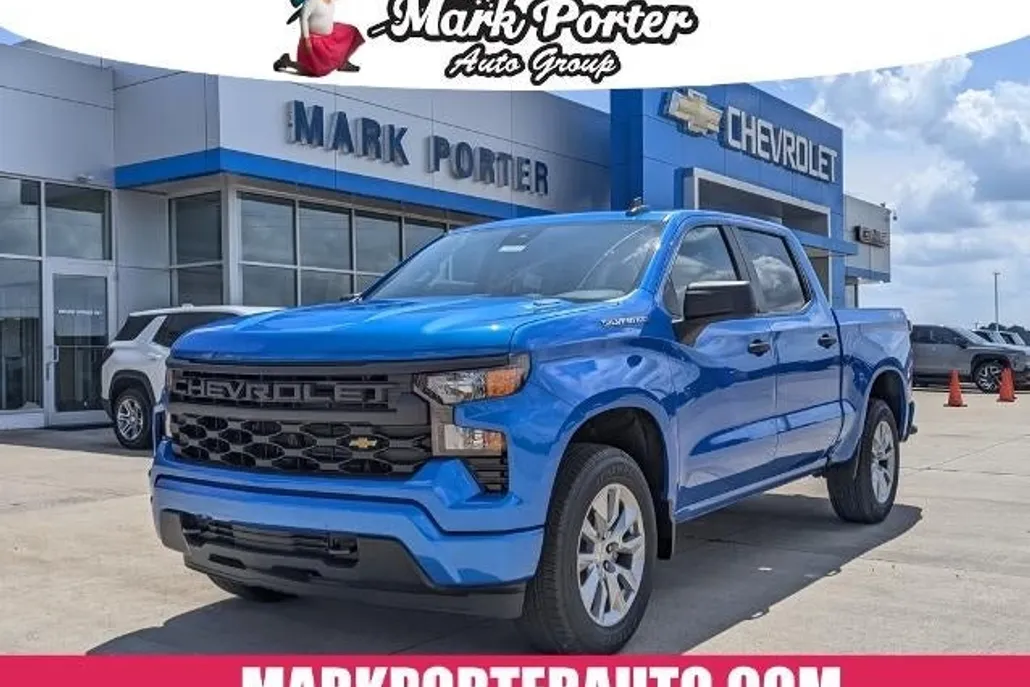 2025 Chevrolet Silverado 1500 Custom photo 1