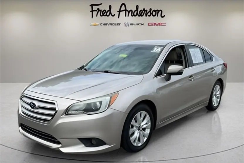2016 Subaru Legacy 2.5i photo 1