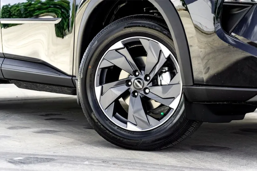 2026 Nissan Rogue SV photo 1
