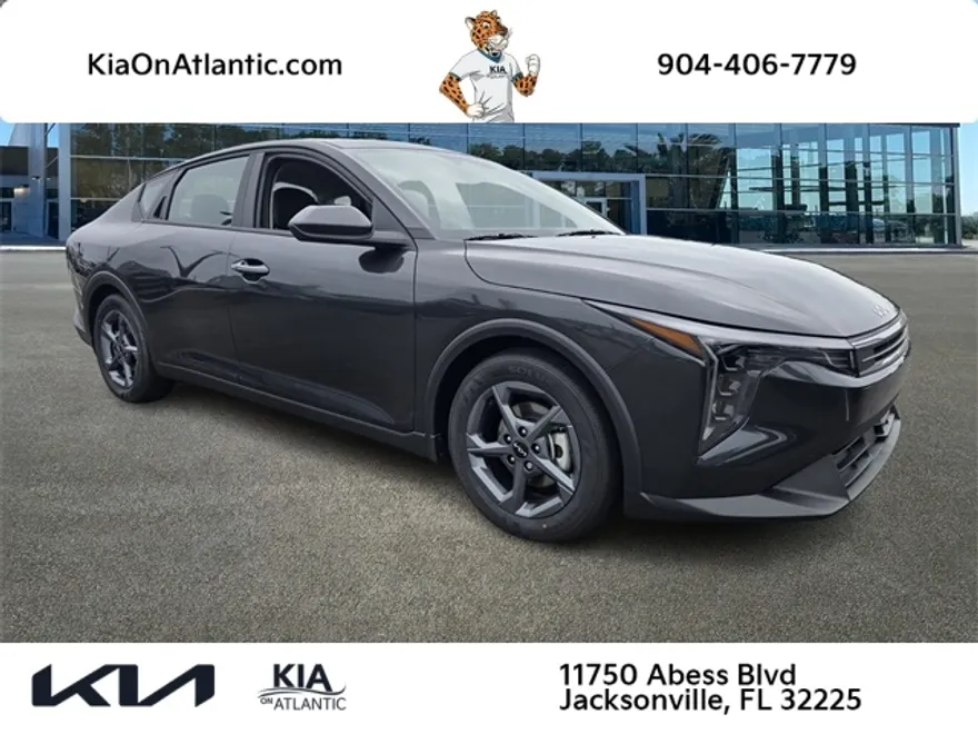 2025 Kia K4 LXS photo 1