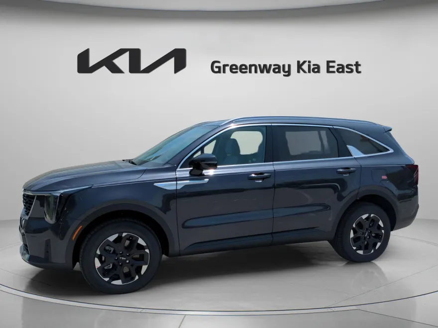 2025 Kia Sorento S photo 1