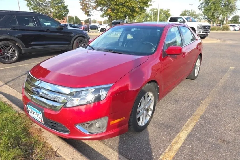 2012 Ford Fusion SEL photo 1
