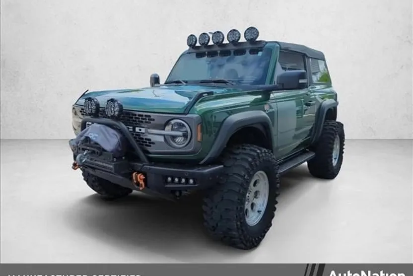 2023 Ford Bronco Badlands photo 1