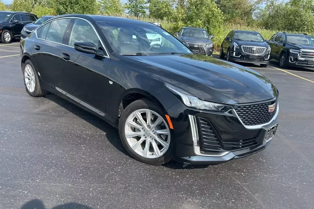 2021 Cadillac CT5 Luxury photo 1