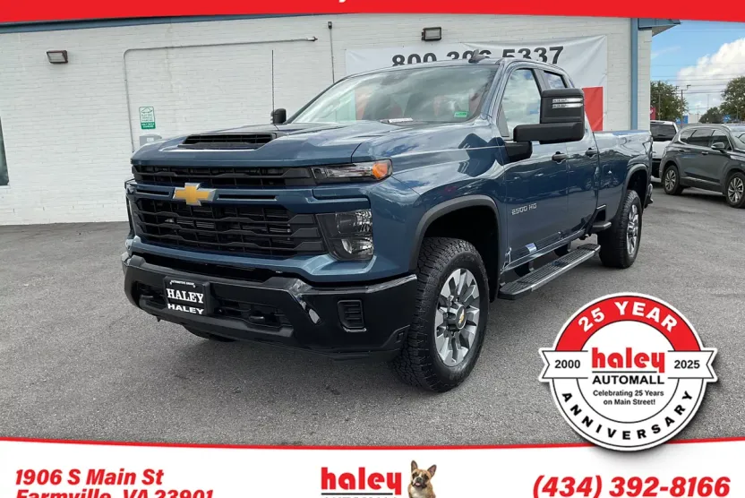 2024 Chevrolet Silverado 2500HD Custom photo 1