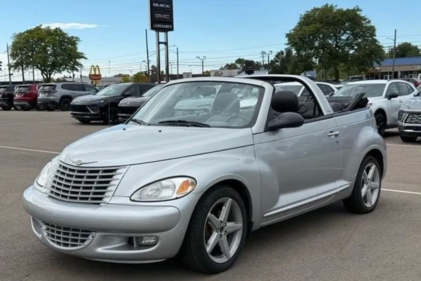 2005 Chrysler PT Cruiser GT photo 1