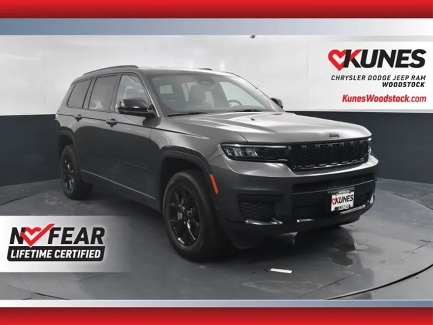 2024 Jeep Grand Cherokee Altitude photo 1