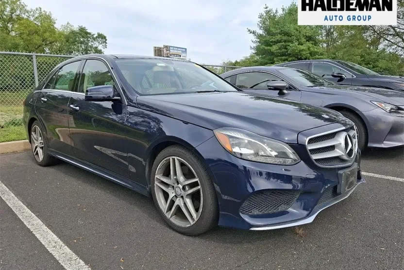 2014 Mercedes Benz E 350 Sedan photo 1