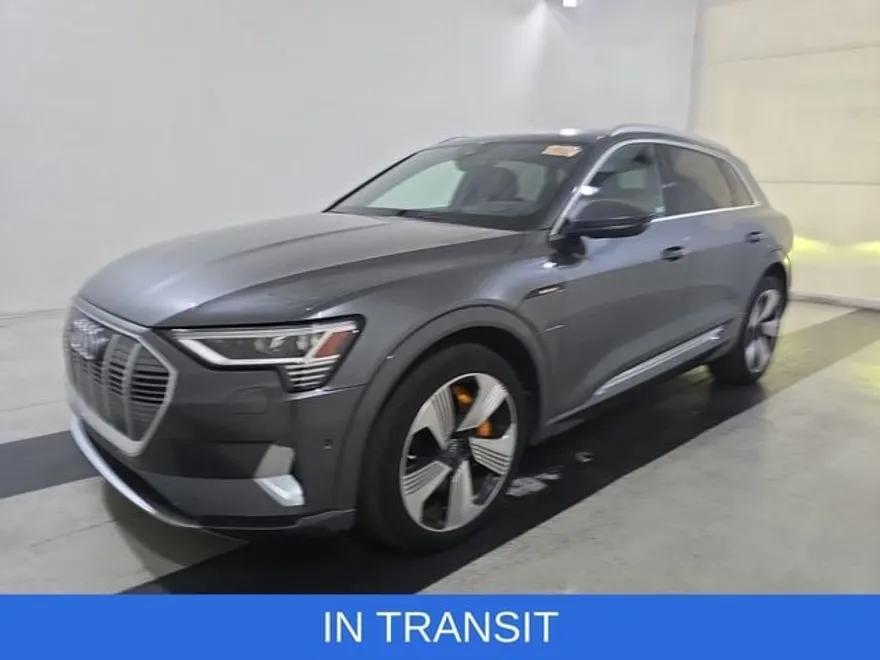 2019 Audi e-tron Prestige photo 1