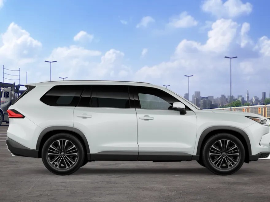 2026 Toyota Highlander Hybrid Platinum photo 1