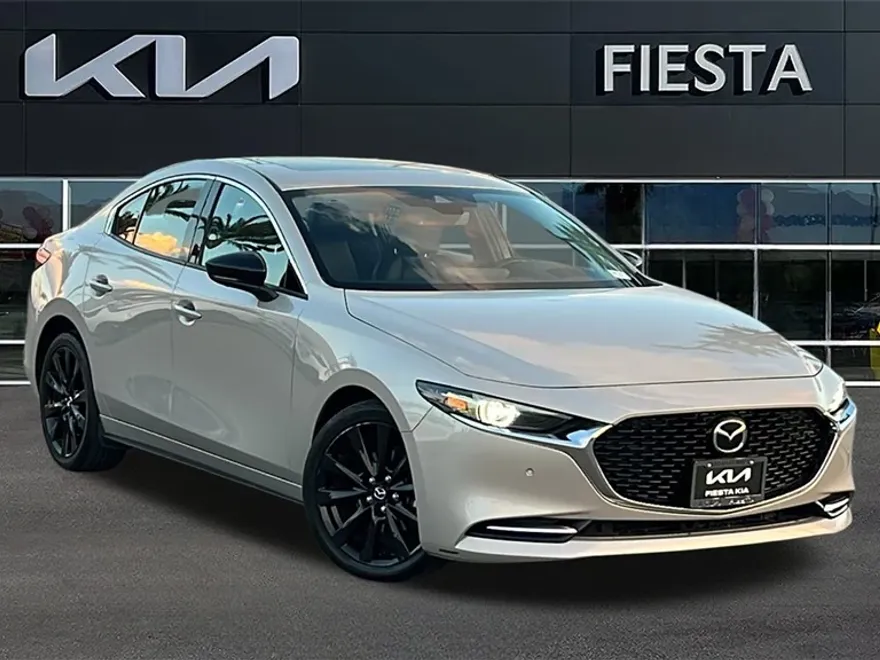 2022 Mazda Mazda3 Premium Plus photo 1