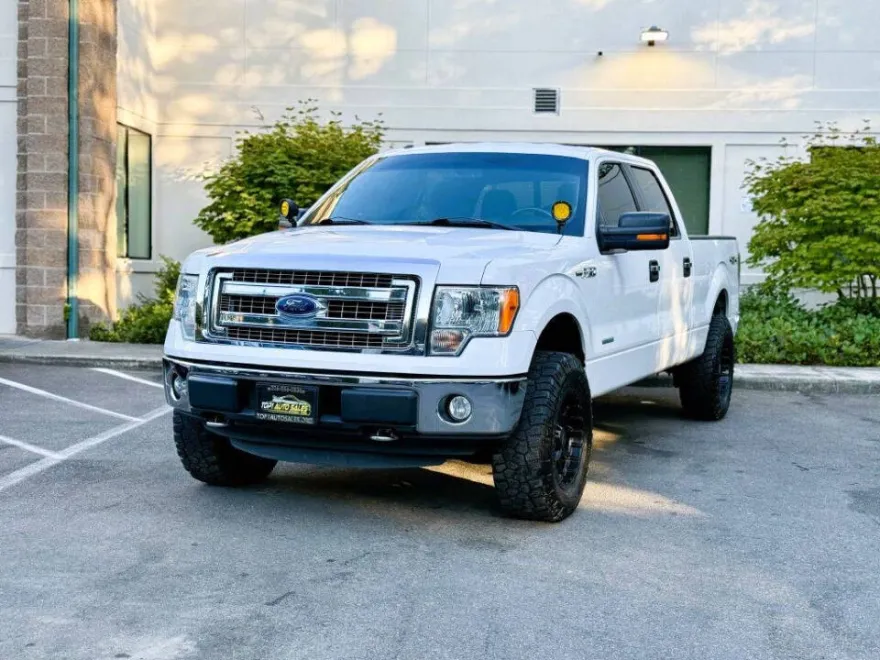 2013 Ford F-150 XLT photo 1