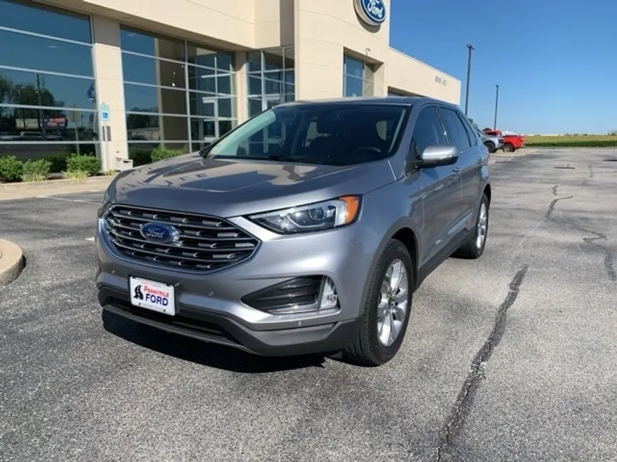 2024 Ford Edge Titanium photo 1