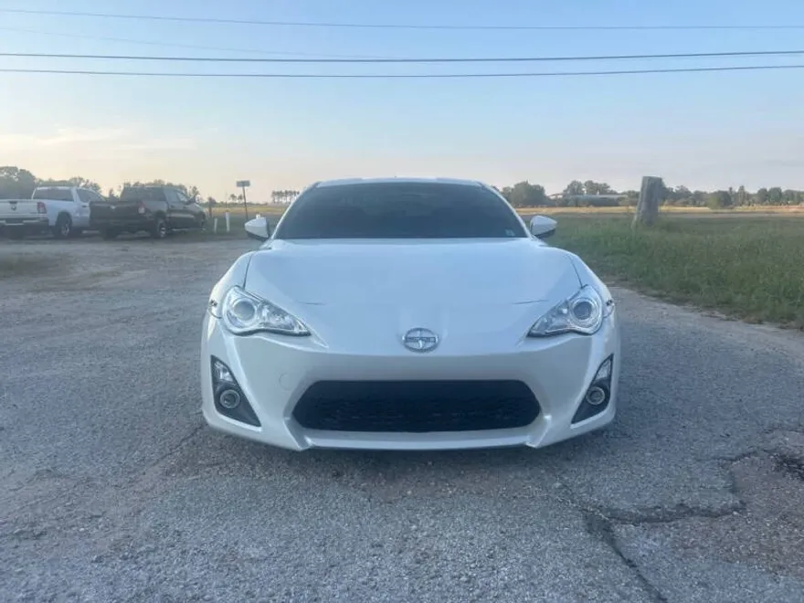 2013 Scion FR-S photo 1