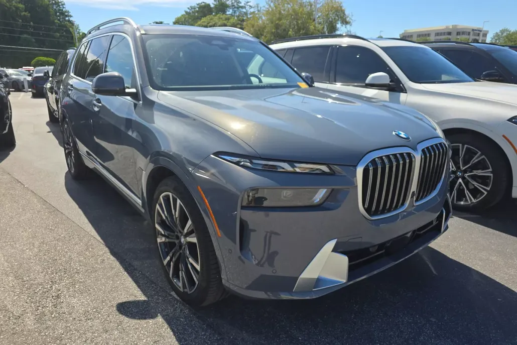 2025 Bmw X7 xDrive40i photo 1