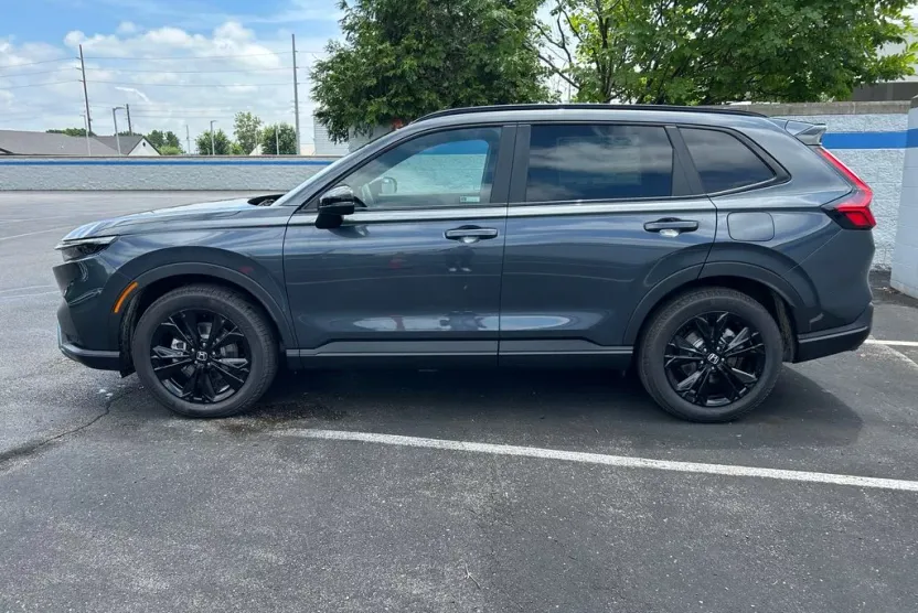 2026 Honda CR-V Hybrid Sport Touring photo 1