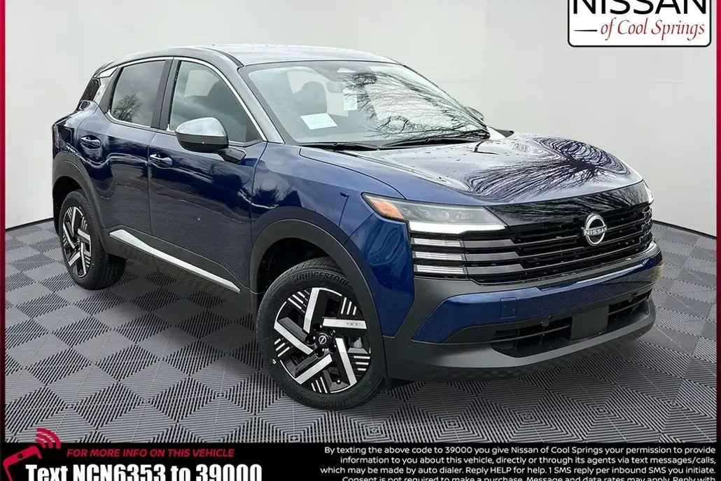 2025 Nissan Kicks SV photo 1