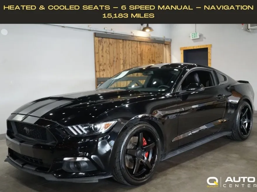 2017 Ford Mustang GT Premium photo 1
