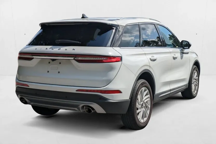 2022 Lincoln Corsair Standard photo 1