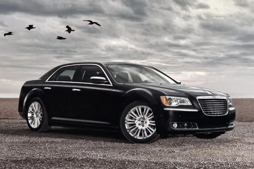 2013 Chrysler 300 C Base photo 1