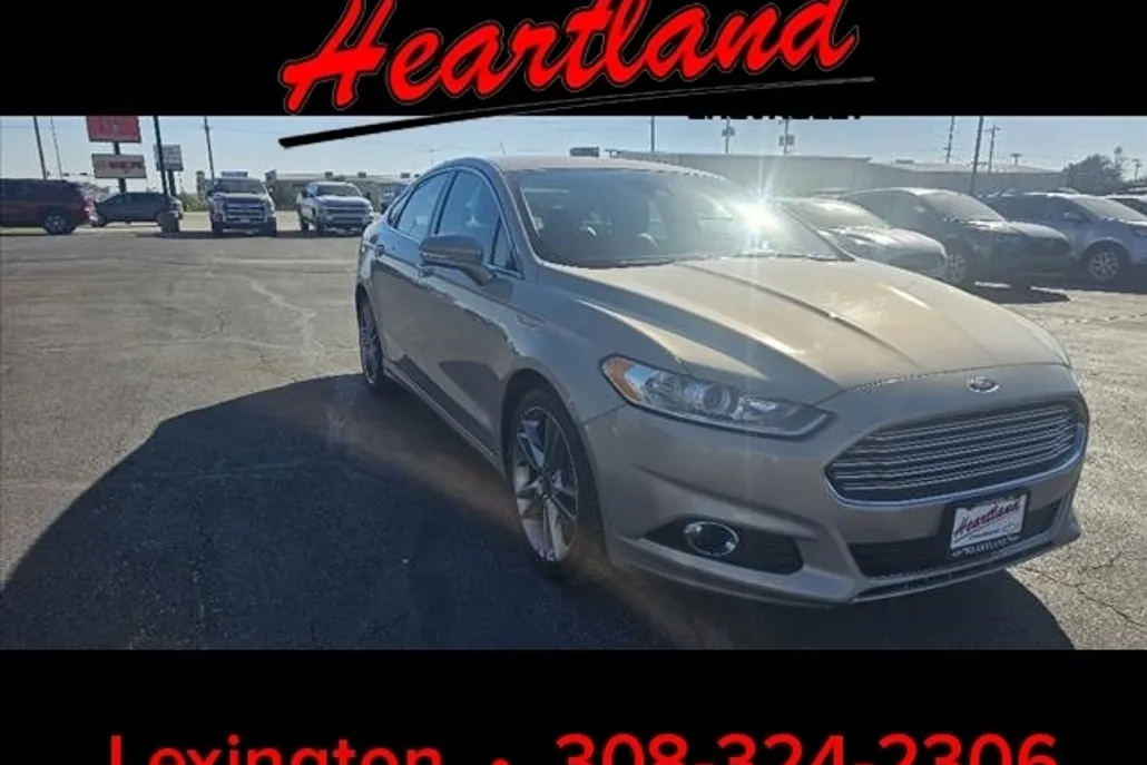 2016 Ford Fusion Titanium photo 1