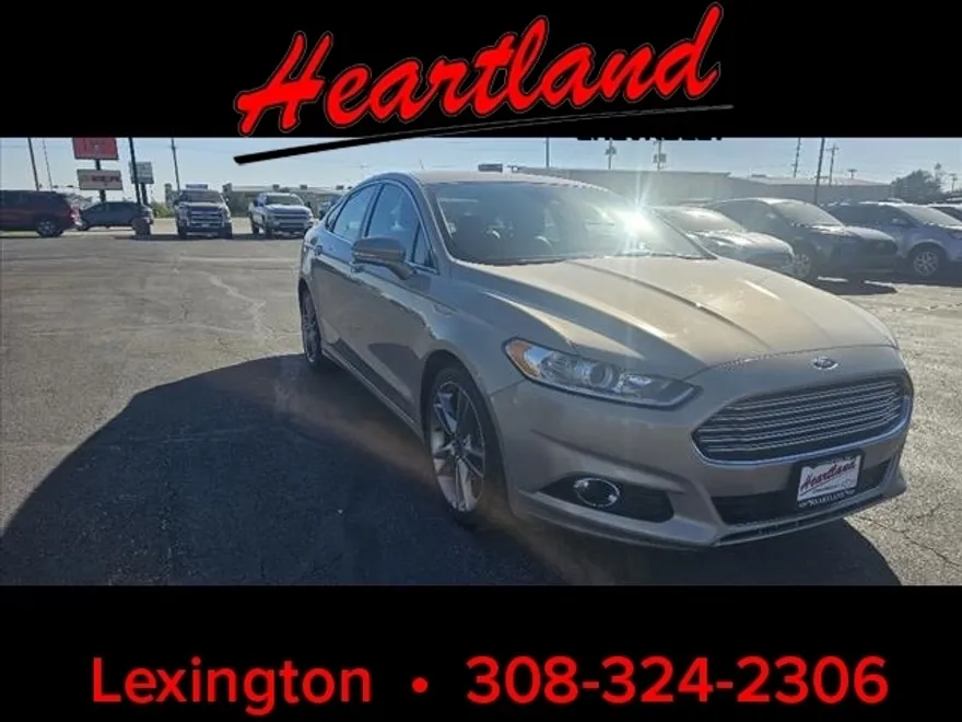 2016 Ford Fusion Titanium photo 1