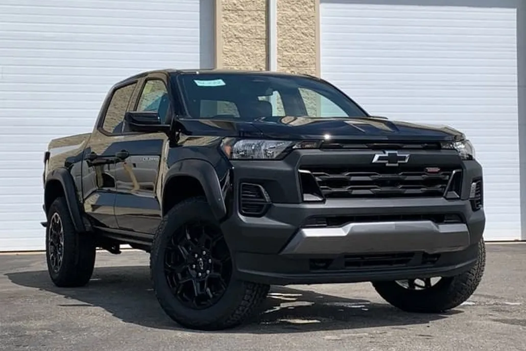 2026 Chevrolet Colorado Trail Boss photo 1