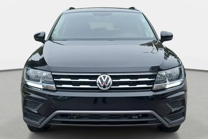 2021 Volkswagen Tiguan SE photo 1
