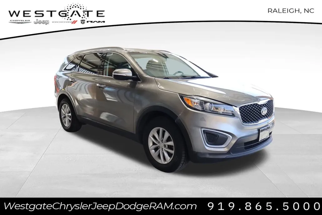 2018 Kia Sorento LX photo 1