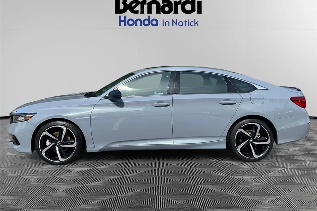 2022 Honda Accord Sport 2.0T photo 1