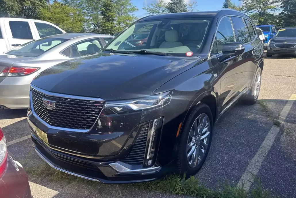 2021 Cadillac XT6 Premium Luxury photo 1