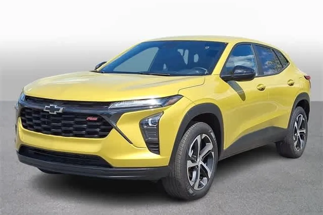 2024 Chevrolet Trax photo 1