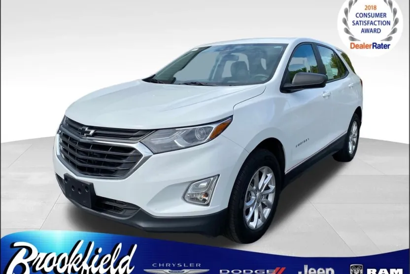 2020 Chevrolet Equinox LS photo 1