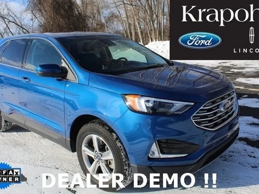 2022 Ford Edge SEL photo 1