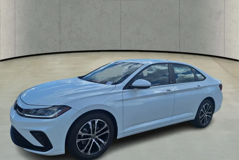 2026 Volkswagen Jetta Sport photo 1