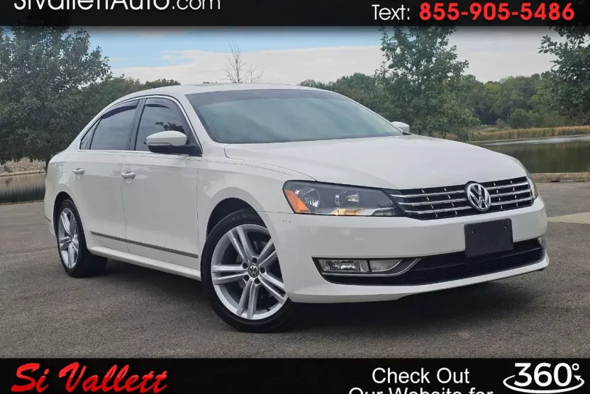 2015 Volkswagen Passat SEL photo 1