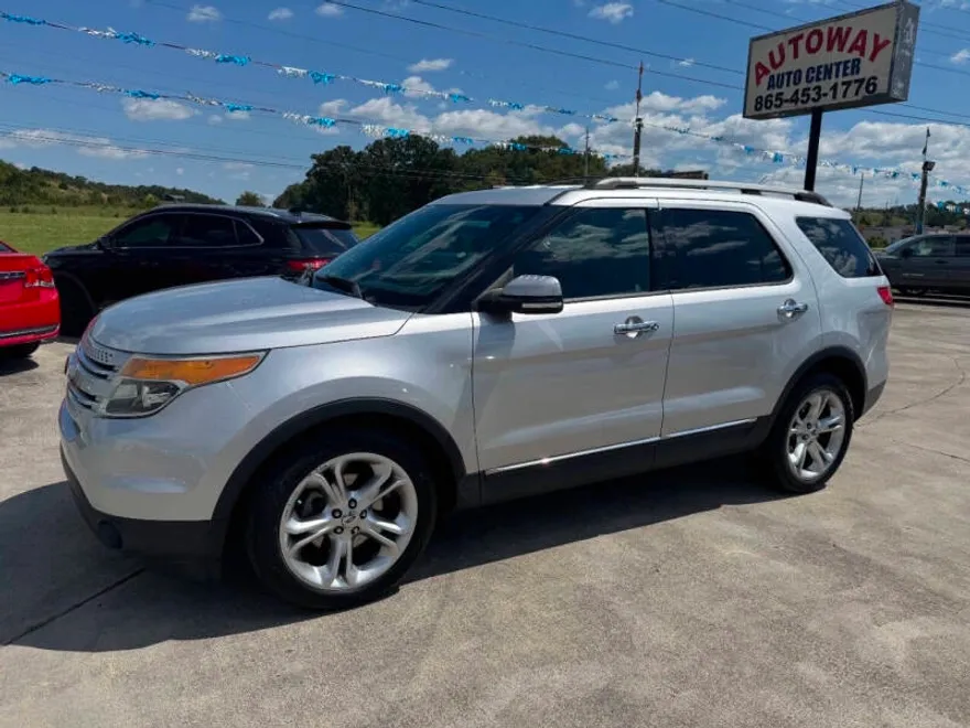 2011 Ford Explorer Limited photo 1