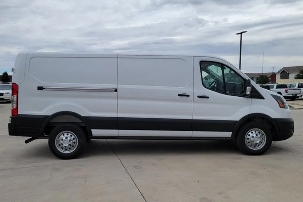2025 Ford Transit photo 1