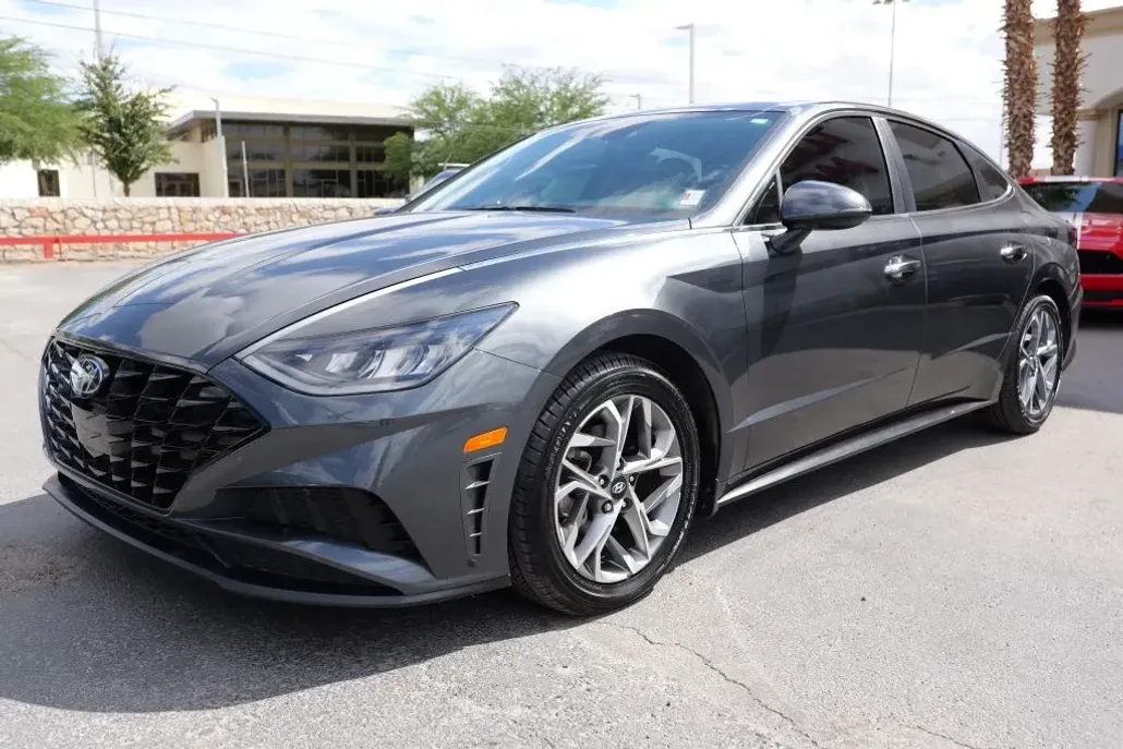 2022 Hyundai Sonata SEL Convenience N Line photo 1