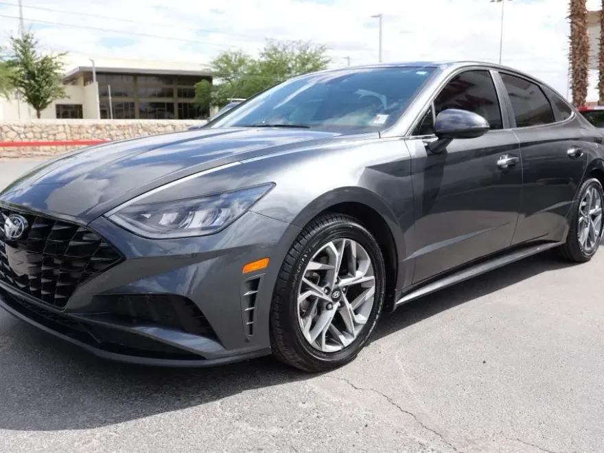 2022 Hyundai Sonata SEL Convenience N Line photo 1